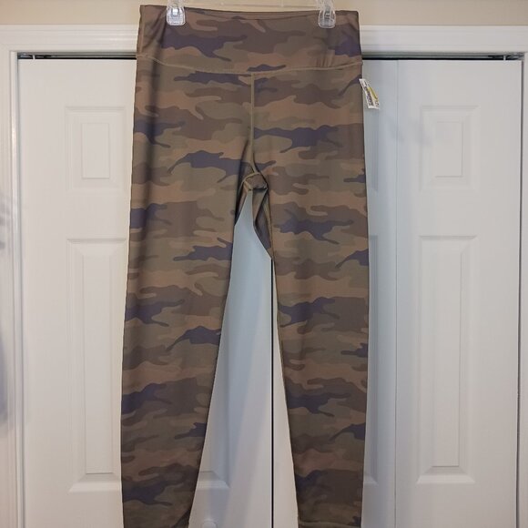 3/$18 or 5/$25 Yelete Active Green/Brown Leggings Size XL - Picture 1 of 5